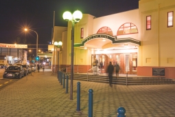 Municipal Theatre Nighttime Outside Building May 2016 10