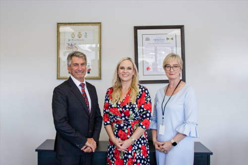 Chief Ombudsman Peter Boshier with Mayor Kirsten Wise and Chief Executive Louise Miller
